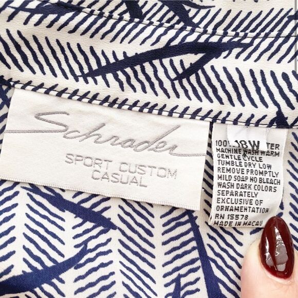 Vintage 80’s Schrader Sport Custom Casual White and Navy Button Down Blouse - Picture 7 of 8